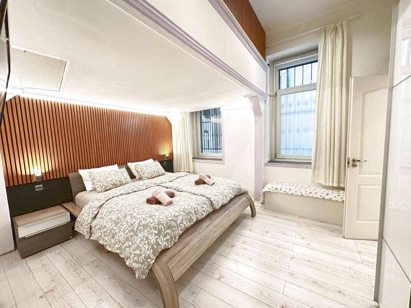 Yes, Yes! Lovely Apartment Good Amenities Budapest Center Exteriör bild