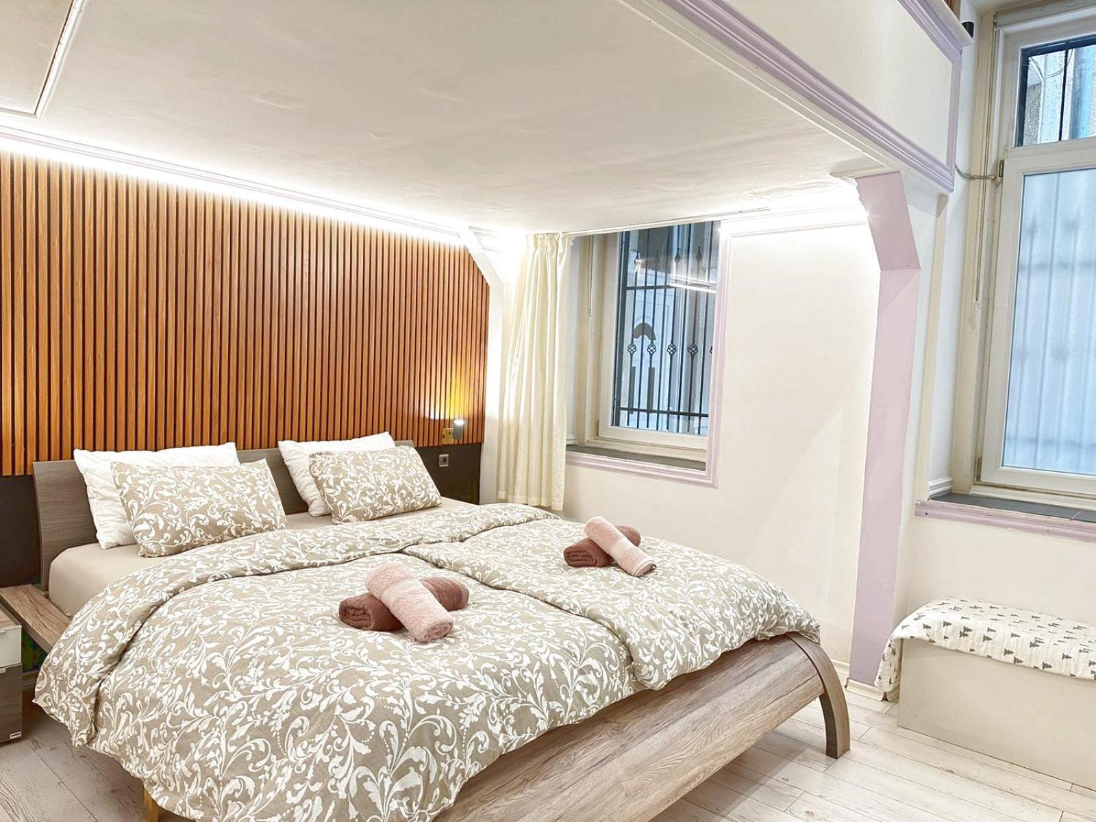 Yes, Yes! Lovely Apartment Good Amenities Budapest Center Exteriör bild
